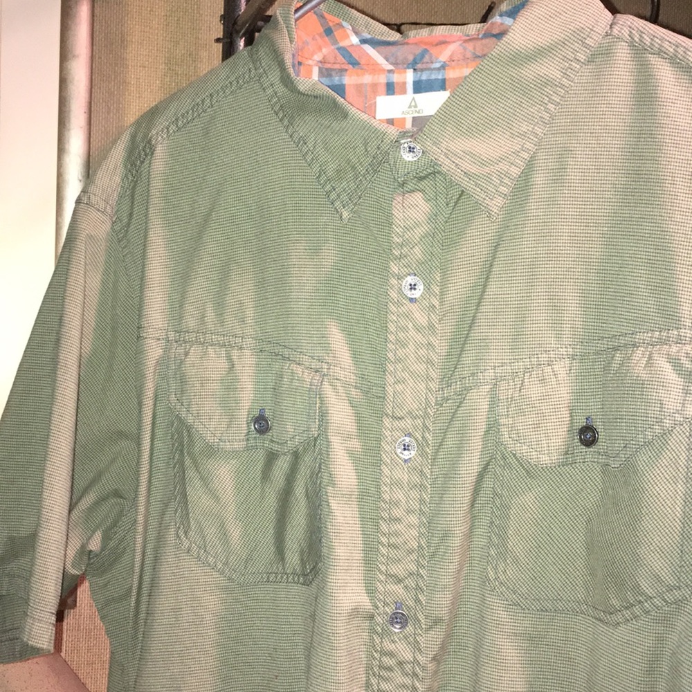 Button down SS shirt.